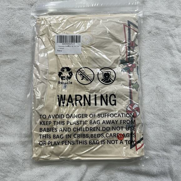 Holiday Graphic T Shirt Festive Christmas Tour List Activities Short Sleeve NEW - Picture 5 of 6